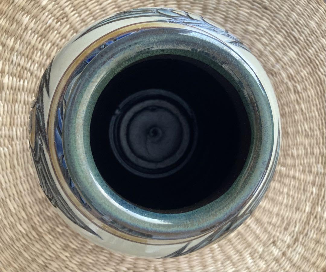 ♦人間国宝金城次郎の長女(故)宮城須美子さんの丸壺です Amazon.co.jp: 人間国宝 金城次郎の長女(故)宮城須美子さんの丸